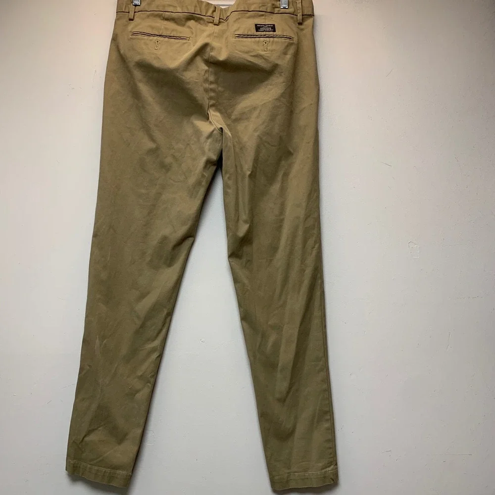 Banana Republic elevate your